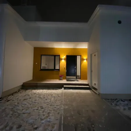 Arctic Riverside Design Apartment *