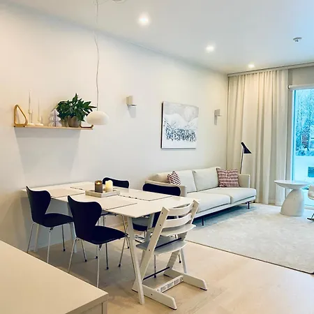 Arctic Riverside Design Apartment Ροβανιέμι