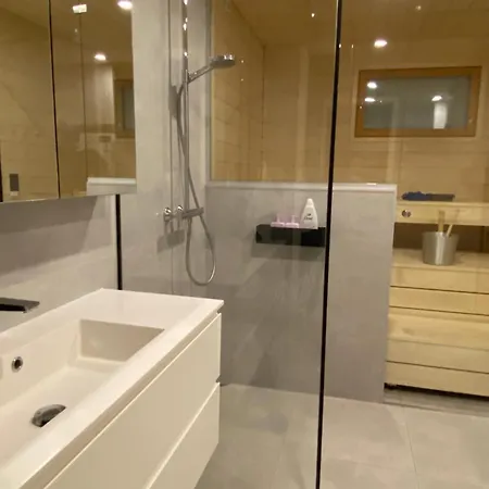 Arctic Riverside Design Apartment Διαμέρισμα *